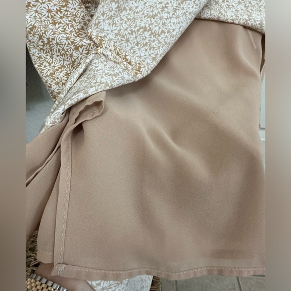 Endless Blu floral midi skirt with side slit. Size Small. - Picture 4 of 5